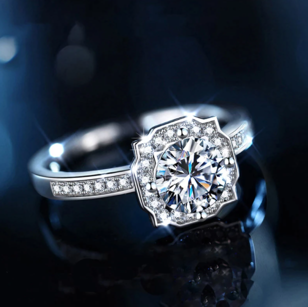 1CT Moissanite Luxury Engagement Bridal Ring